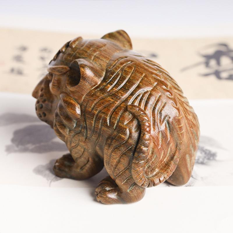 绿檀工艺木雕十二生肖老虎手把件文玩摆件虎虎生威原木工艺品摆件