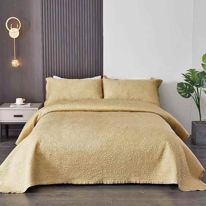 轻奢新款天丝绗缝床盖三件套夹棉床单纯色绣花高档床品手感柔滑