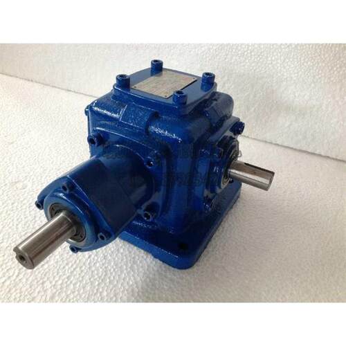 T4转向箱T2换向器 T6锥齿轮箱减速机T型转向器换向器90°转换电机