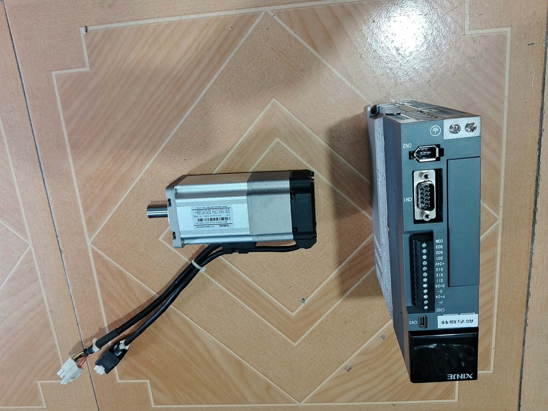 400w信捷抱闸伺服电机DS5L-20P4-PTA，电机MS