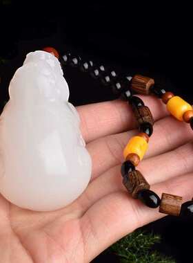 和田玉简约玉玉石天然男士 手把物件把玩文玩 件白玉貔貅男随身