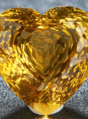 源头直供捡漏价 28.6克拉心形黄晶裸石戒面火彩好 支持私人定制