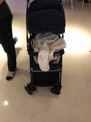 想买巧儿宜joie婴儿车质量怎么样？避震效果差不差？