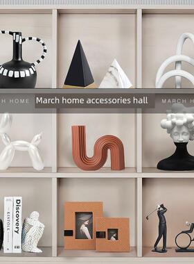 简约现代抽象人物雕塑办公室客厅电视柜北欧创意摆件酒柜装饰品