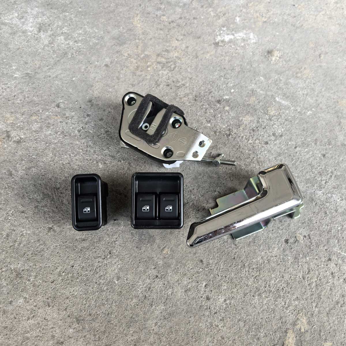 北汽黑豹小卡电动车窗升降器开关 车门内扶手 内拉手 锁块 中控键