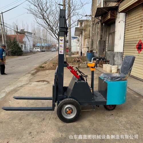 厂家直销座驾式三支点0.5吨电动叉车 厂区装卸搬运小型液压叉车