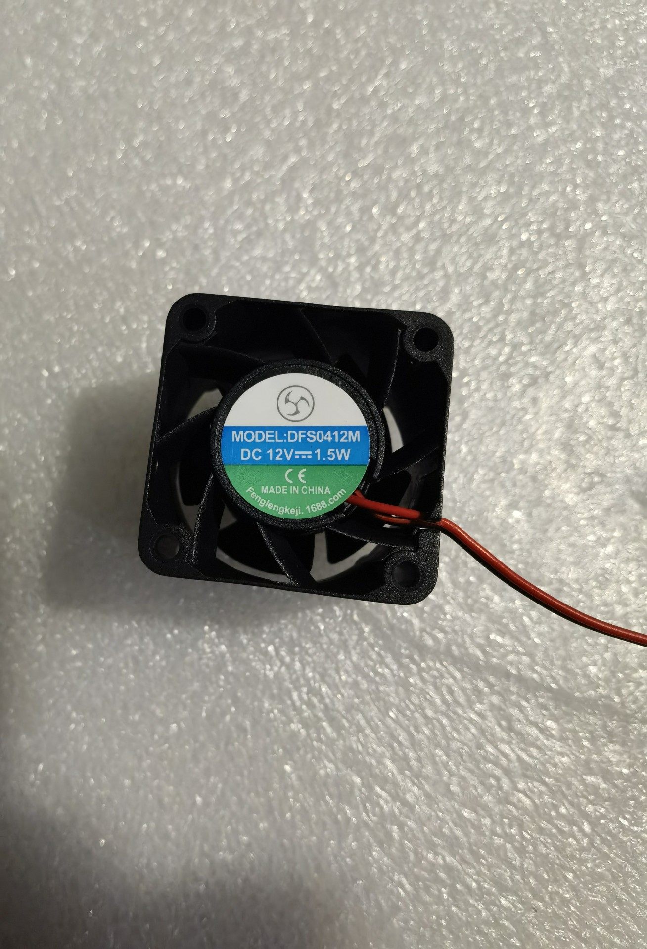 散热12V风扇，型号：DFS0412M，规格：40X30X3