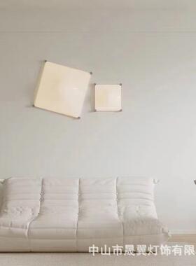 意大利卧室吸顶灯现代极简书房白色水滴设计师客厅bolla中古壁灯