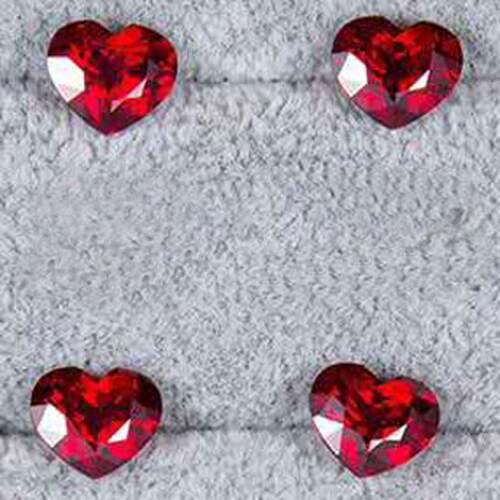 工厂人造深红色宝石心形戒面 实验室培育彩血红色桃心钻裸石