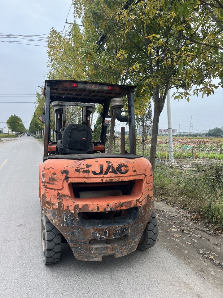 11月9日徐州江淮4.5吨叉车升高3米网络拍卖公告