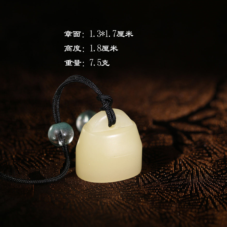 【正品秒杀】寿山老性结晶白芙蓉石雕