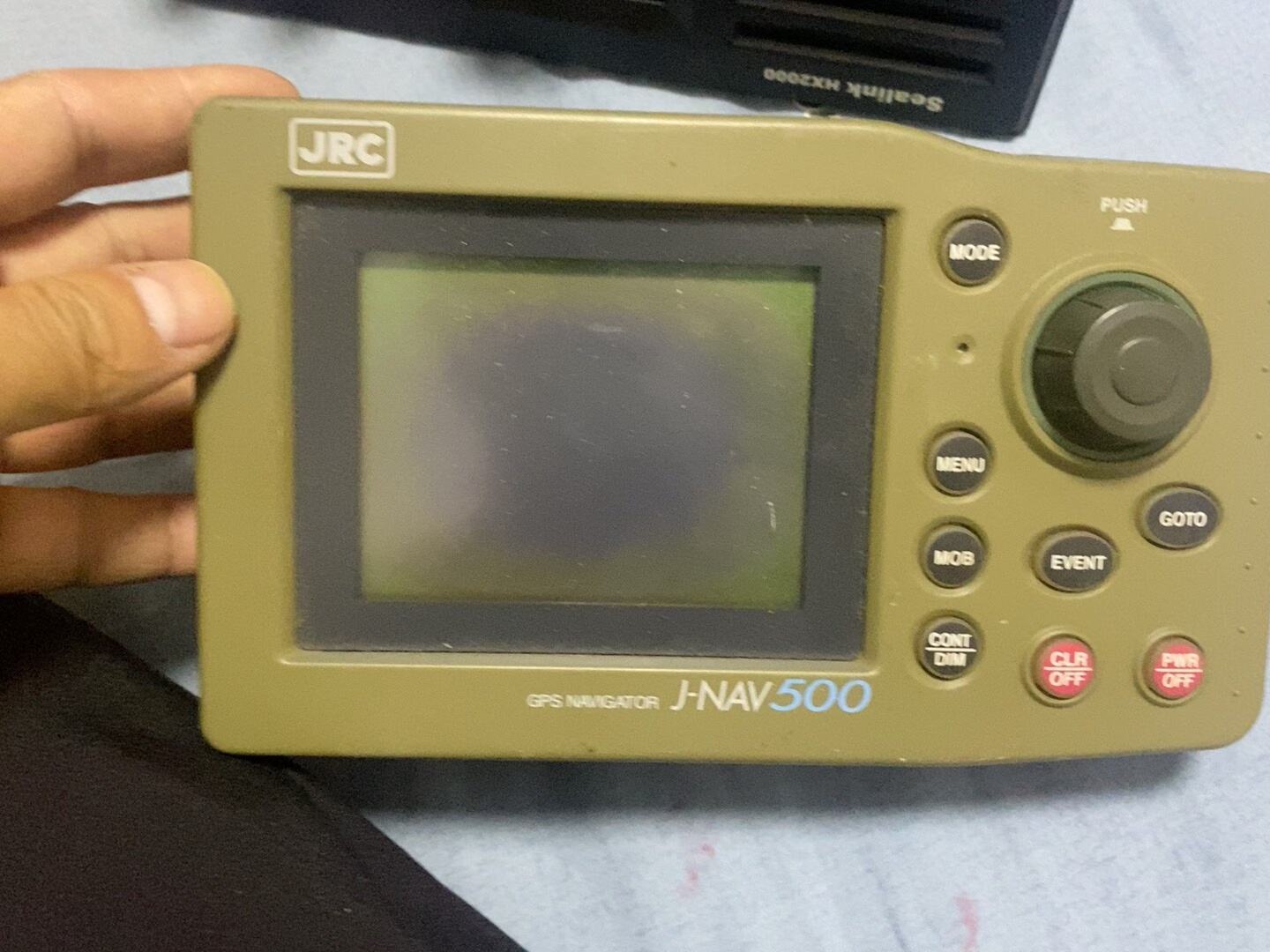 JRC J-NAV500 GPS一个，屏幕有点瑕疵，好用，便