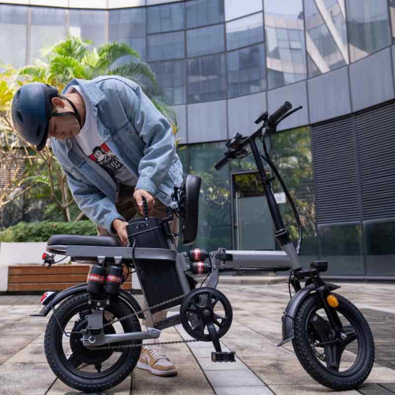 爆款美国海外仓折叠电动车成人代步滑板车折叠车迷你型电动车