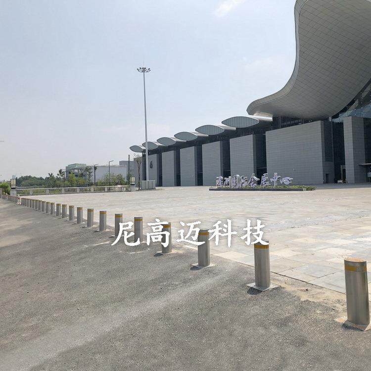 遥控自动控制升降防撞柱LED警示发光灯路障固定可拆装手动伸缩桩