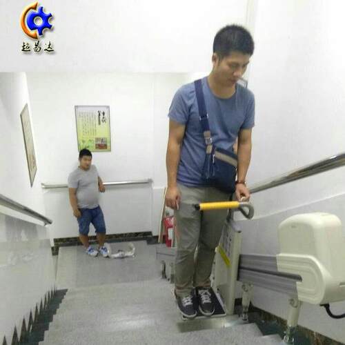 家用楼道电梯老人残疾人简易楼梯式升降机分段站立式楼梯带步器