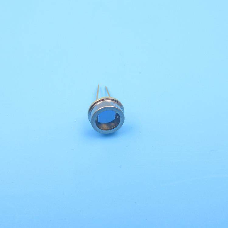 400-1100nm峰值波长940nm4.2*4.2mm感光金属封装硅光电池OSL29SP