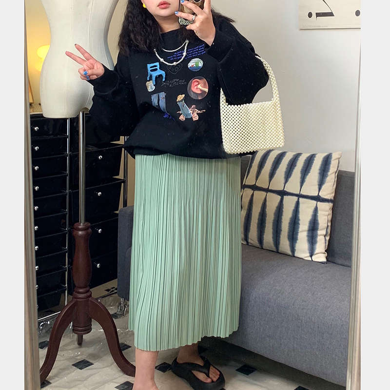 【胖头鱼】微胖大码 23春夏显瘦垂感黑色绿色松紧腰百褶裙中长款