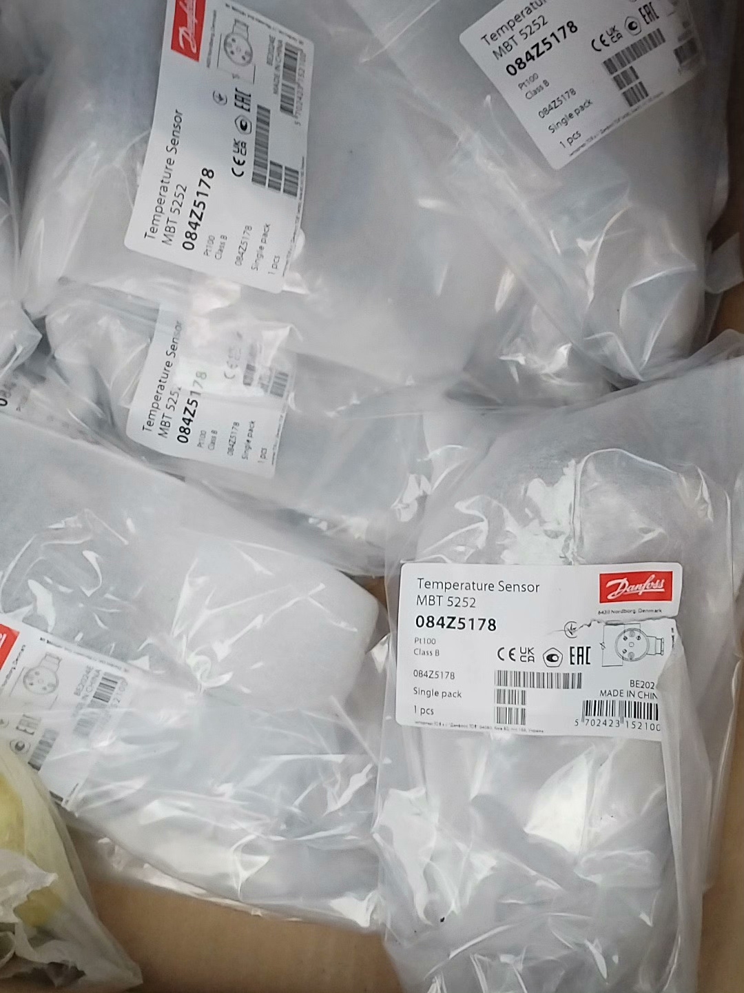 丹佛斯温度传感器MBT5252 084Z5178，全新原装正