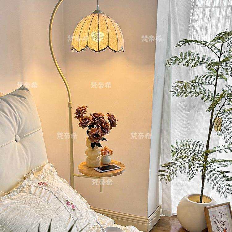 法式奶油风落地灯客厅沙发旁边几灯置物架一体氛围感卧室床头台灯
