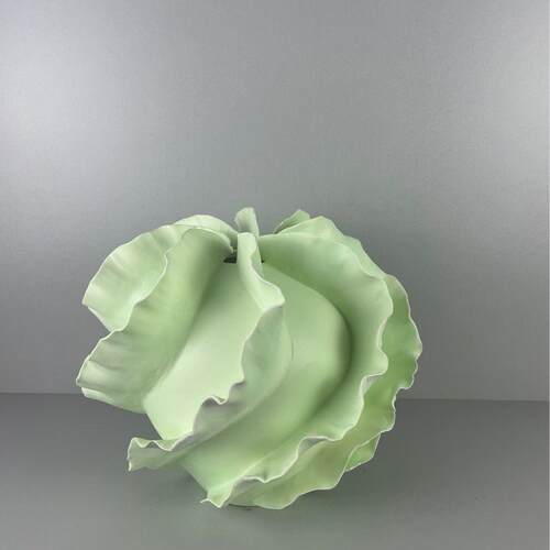 现代简约轻奢圆形陶瓷彩色花瓶样板房间波浪花边插花器博古架摆件