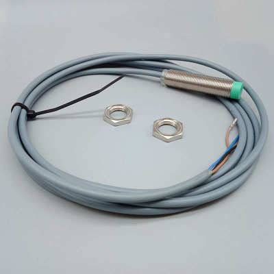倍加福NBN4/8/15-12/18/30GM50-E0/E2/Z0接近开关NBB2/5/10传感器