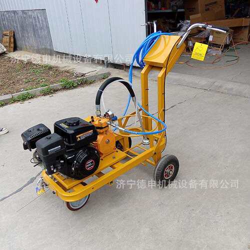 操场跑道849 汽油划均线机停车位道路小冷喷式标型线设备 喷涂匀