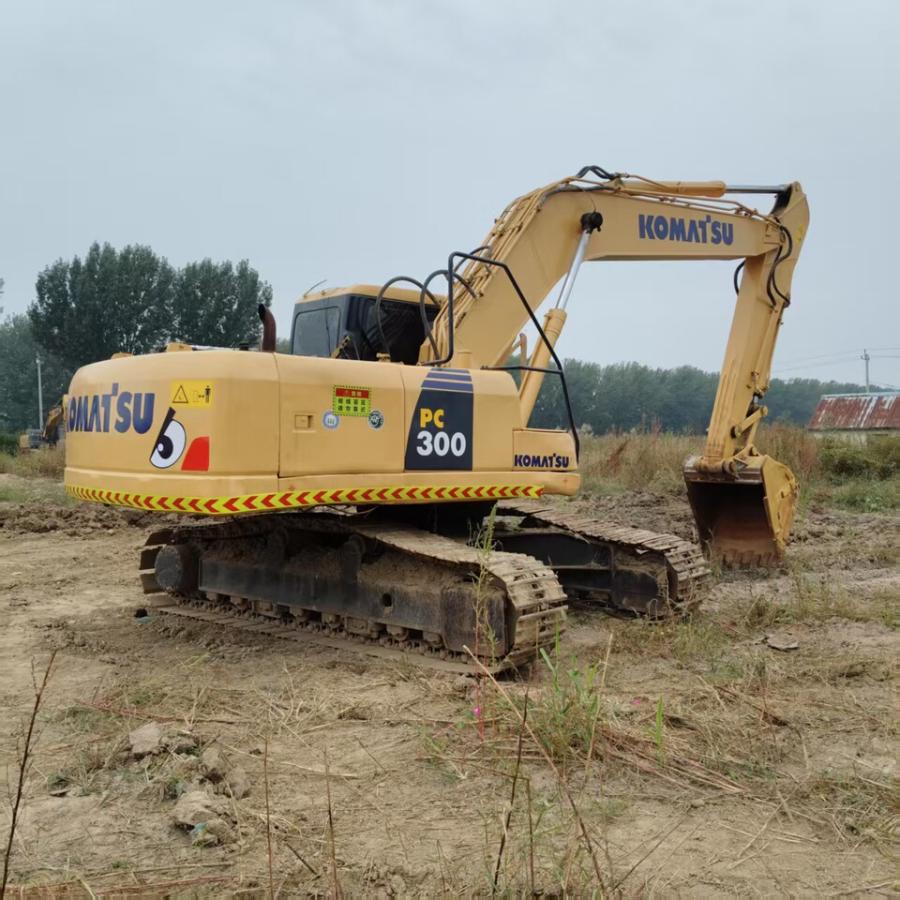 11月18日北京小松220挖掘机网络拍卖公告