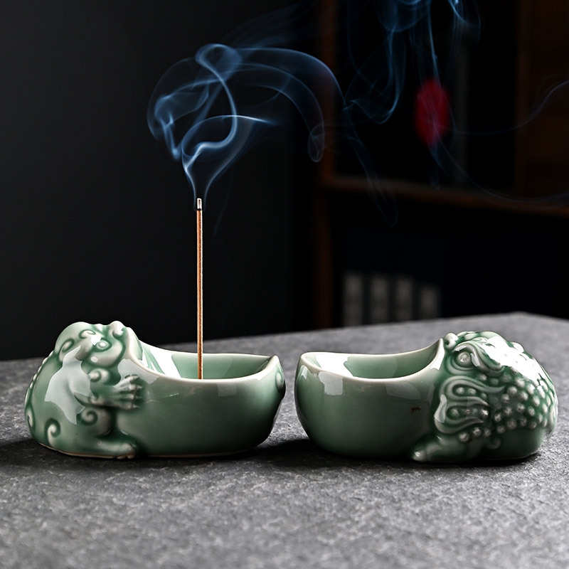 青瓷香炉香道线香薰炉创意家居中式家用摆件国风神兽香插装饰品批