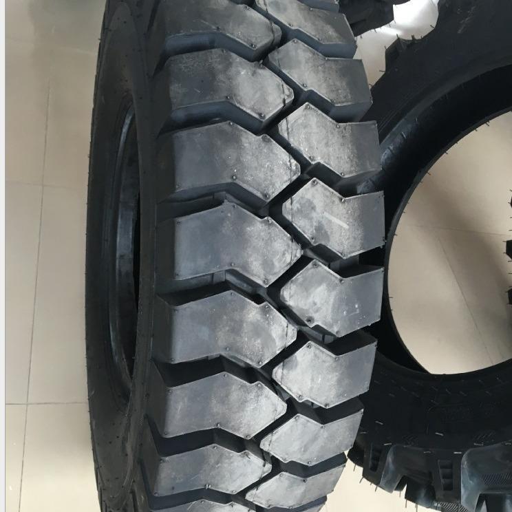 1200-20尼龙轮叉车胎矿用花纹高品质出厂农用卡车轮胎12.00-20