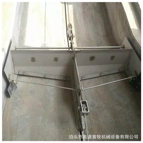 猪场全自动刮粪机 刮粪机设备 猪场刮粪机厂家 - 封面