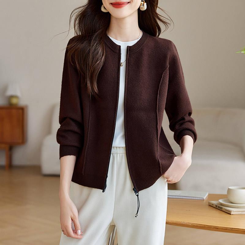春季短外套女2026春装新款洋派休闲外搭棒球服宽松拉炼针织衫开衫