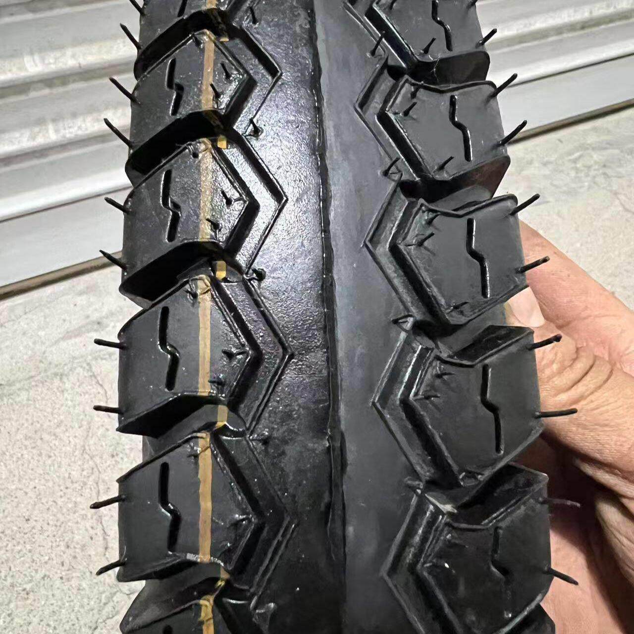 东岳4.00-12平顶钢丝胎,5条价格。6层无包装 电动三轮车轮胎外胎