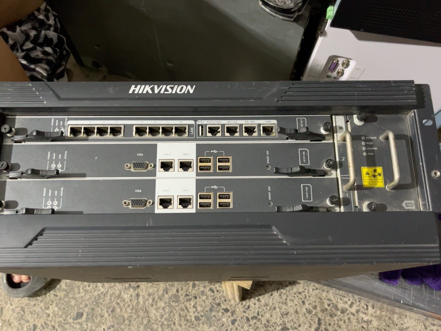 海康威视DS-B11，视频解码器B11-S02-A综合平台