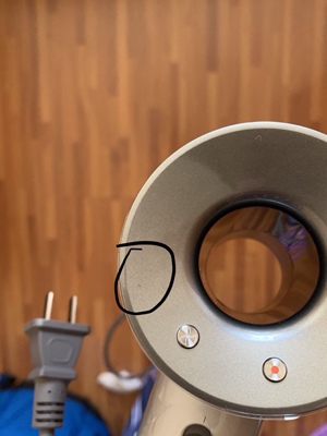 来说说电吹风戴森HD01 supersonic和HD01哪个好？原因是？