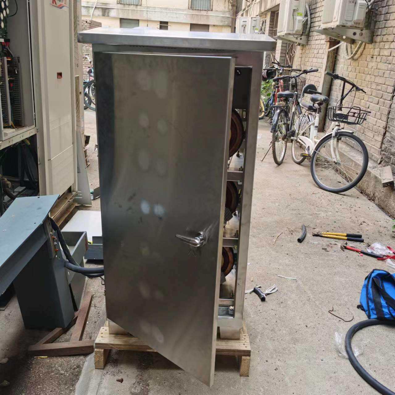 供应户外防雨三相电力稳压器工地配电稳压设备全自动稳压380V