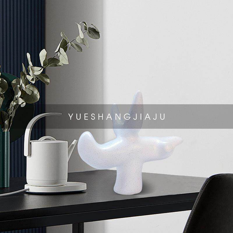 现代简约家居软装饰品几何树脂创意摆件样板间客厅餐桌电视柜饰品