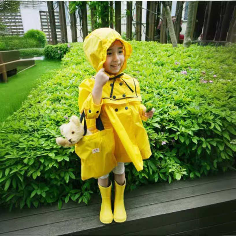 外贸 萌公主时尚女款宝宝儿童防水轻薄透气雨衣 可爱雨披日单