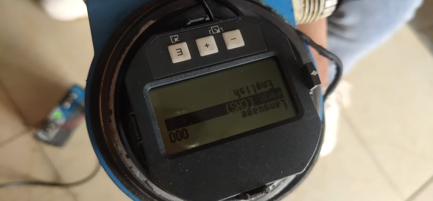 拆机E+H压力变送器，PMP51具体型号成色通电如图，有意者