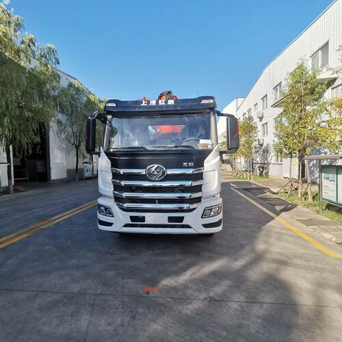 凝土泵车33米泵车驾驶混的右天泵哈MNF萨克斯坦分散机ZOOMLION车
