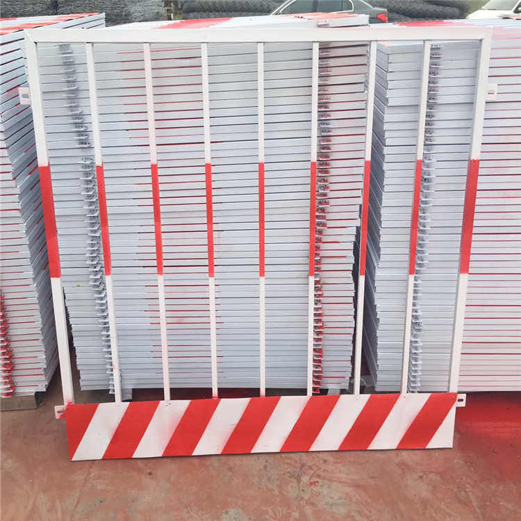 临时护栏现货供应安全护栏防护栏基坑建筑工地基坑边网临围挡护栏