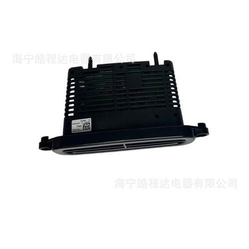 63117304906 63117267045适用2010-2011年卤素大灯控制板F07GT