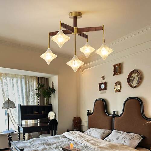 式中古客厅吊卧灯室主别法墅楼梯灯轻奢高级感灯具奶油风星星餐灯