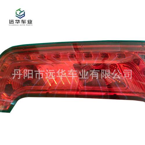现货供应Z-HX740×236后组合灯 公交车商用客车配件后尾灯