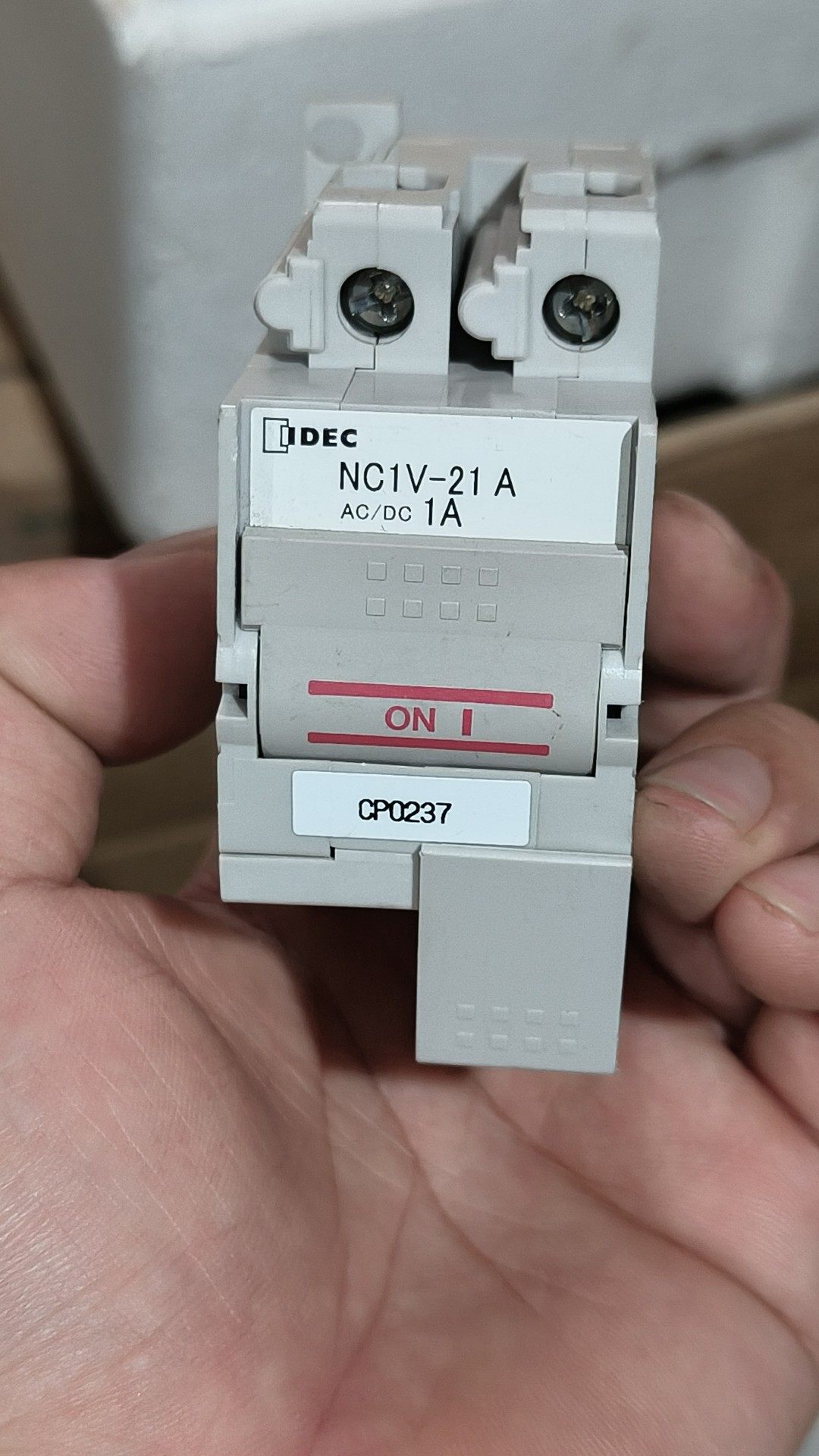 和泉IDEC断路器 NC1V-21 A