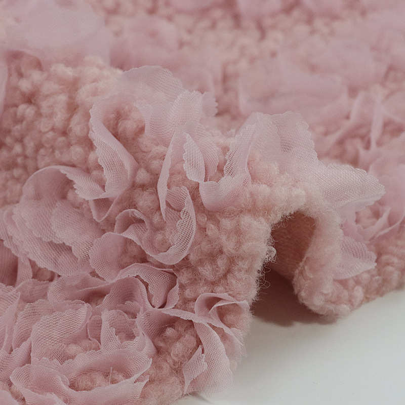 现货阿尔泰羊绒绣花面料 立体盘带绣 童装布料 秋冬服装新品绒布