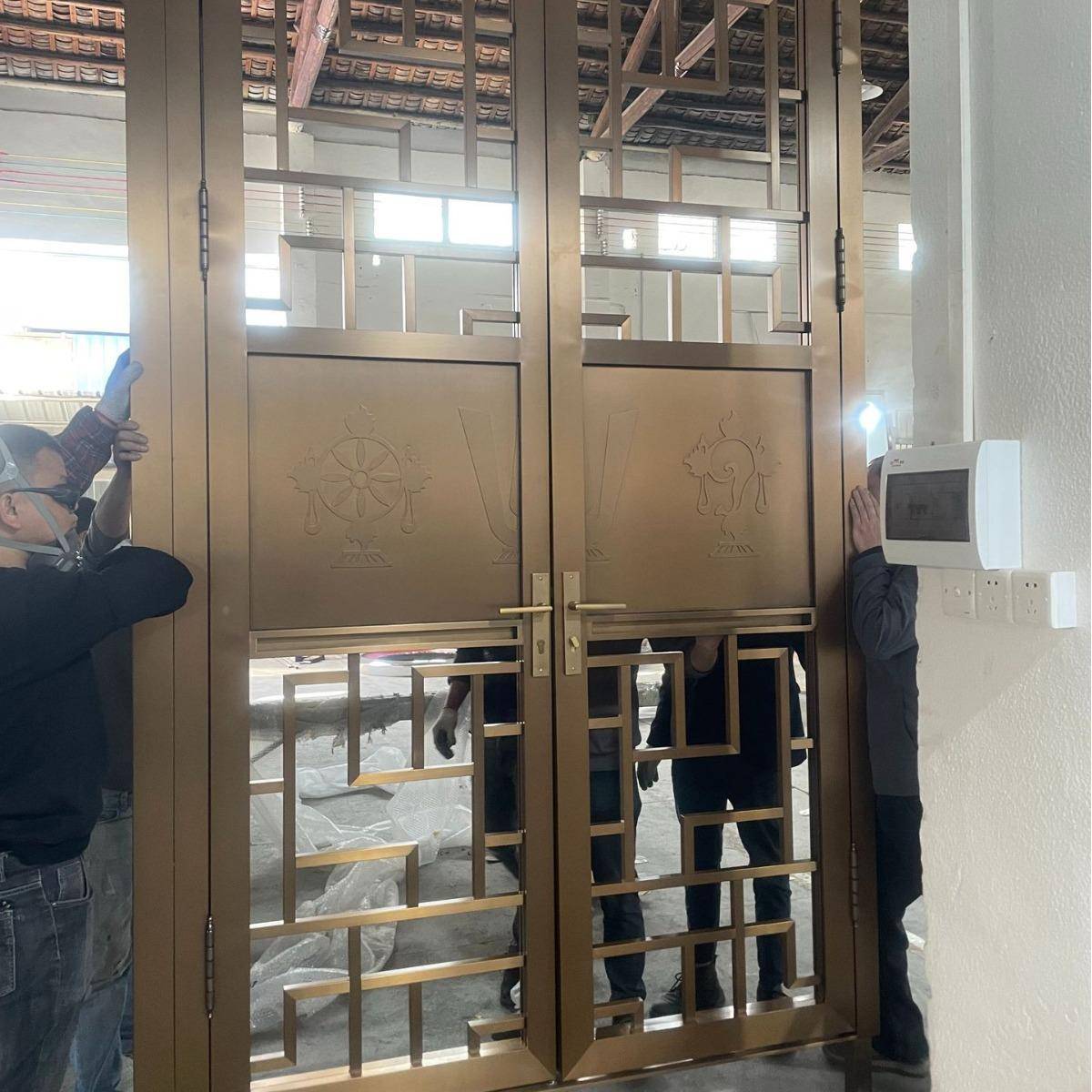 香槟金时尚复古不锈钢金属屏风卡座玄关隔断栅格背景墙门厂家