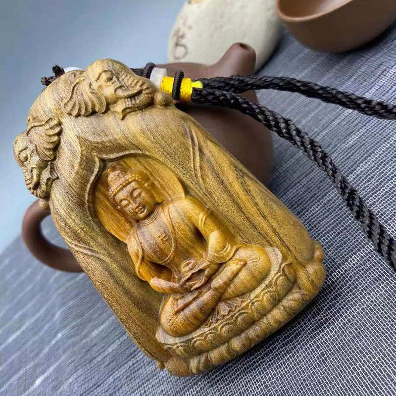 沉香木雕刻大日如来像木牌吊坠手把件平安无事牌汽车挂件工艺品