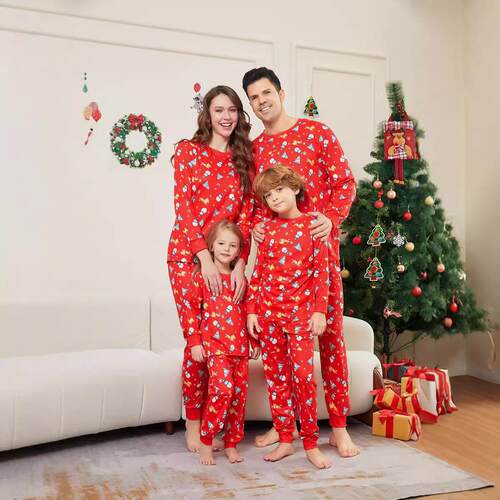 Snowflake printed home clothes and pajamas