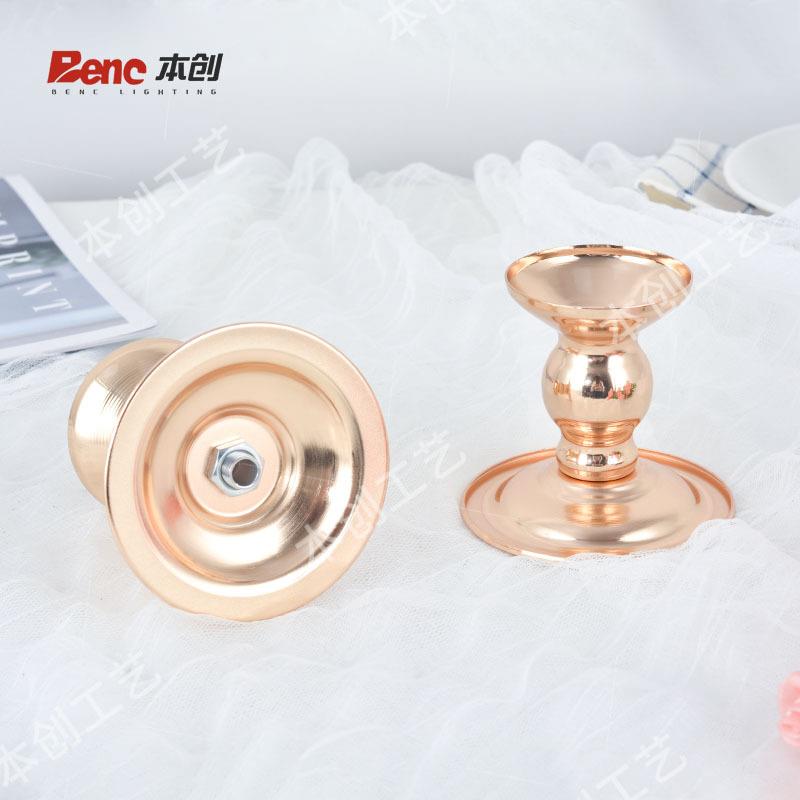 欧式铁艺蜡烛台金属烛台复古蜡烛台金色蜡烛杯装饰摆件创意小蜡台
