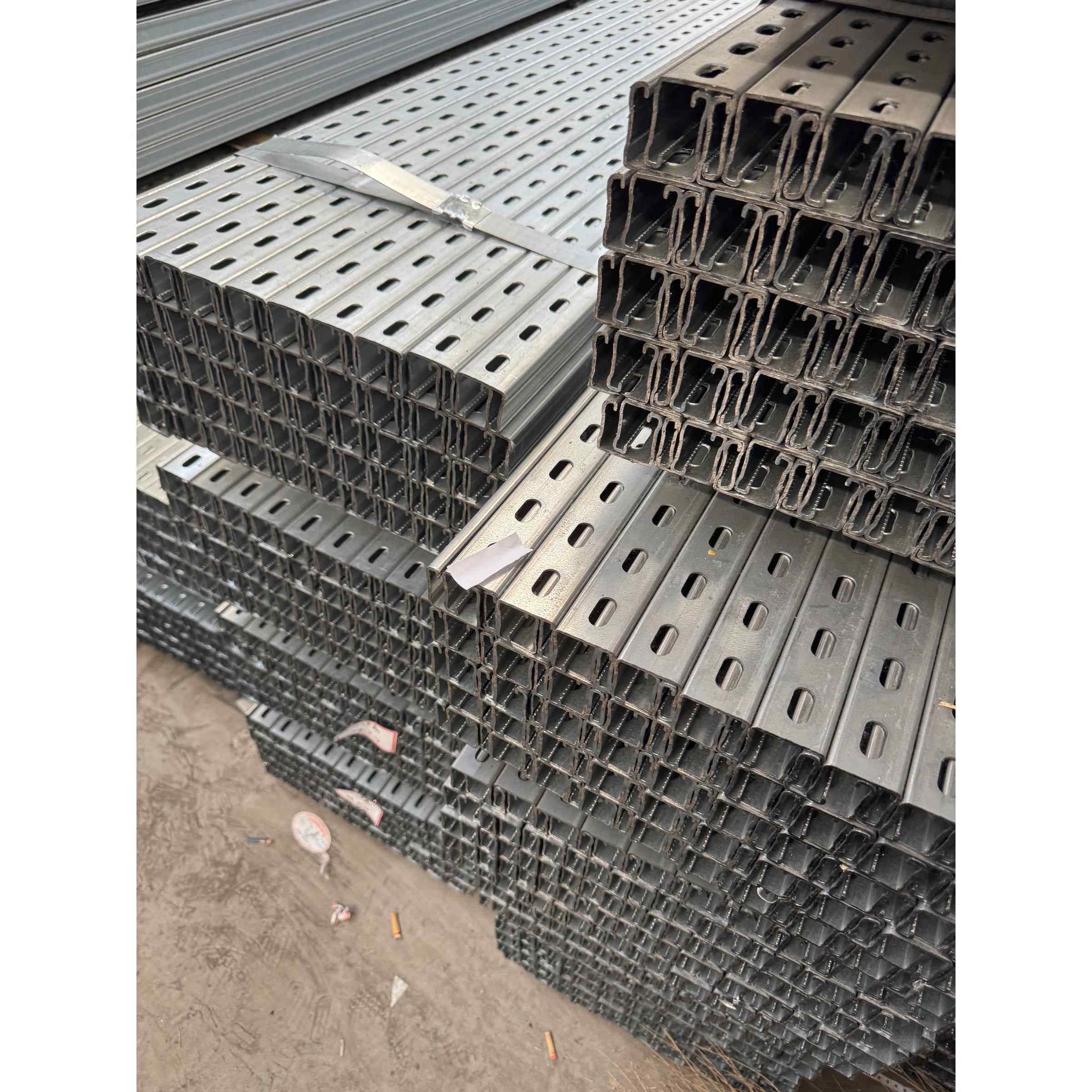 光伏支架热镀锌光伏支架c型钢冲孔抗震支架管廊支架U型槽钢型角钢,标准件/零部件/工业耗材,光伏支架,淘宝优惠券,粉丝福利购,淘宝优惠卷